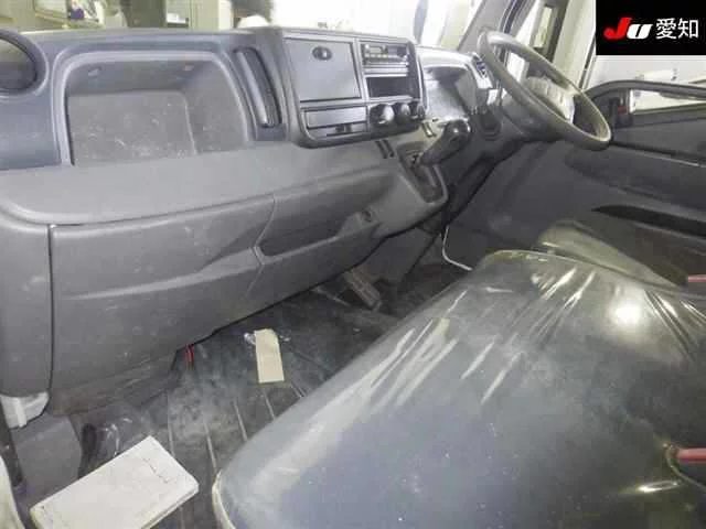 Mitsubishi Fuso Canter  с аукциона в Японии