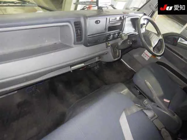 Mitsubishi Fuso Canter  с аукциона в Японии