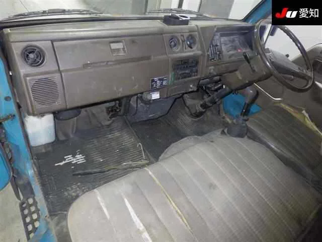 Toyota Dyna  с аукциона в Японии