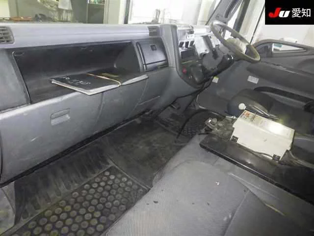 Mitsubishi Fuso Canter  с аукциона в Японии