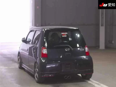 Daihatsu Esse