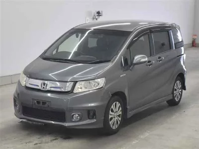 HONDA FREED SPIKE HYBRID