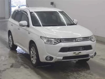 MITSUBISHI OUTLANDER PHEV