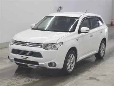 MITSUBISHI OUTLANDER PHEV