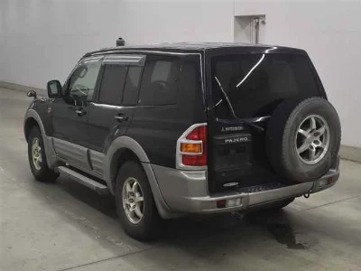 MITSUBISHI PAJERO