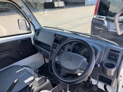 MITSUBISHI MINICAB TRUCK