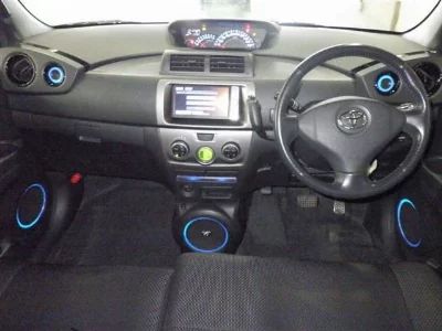 Toyota bB