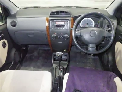 Daihatsu Mira Avy