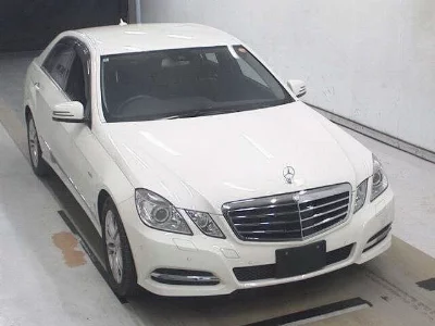 MERCEDES BENZ E CLASS