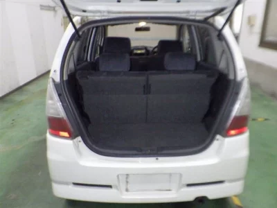 SUZUKI MRWAGON