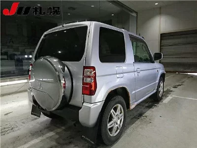 MITSUBISHI PAJERO MINI