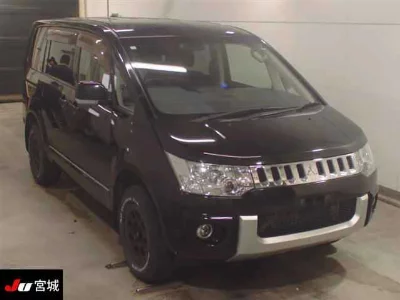 MITSUBISHI DELICA D:5