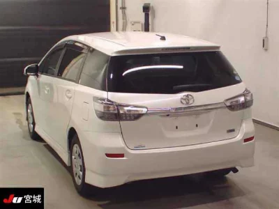 TOYOTA WISH