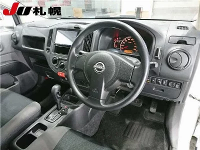 NISSAN AD VAN
