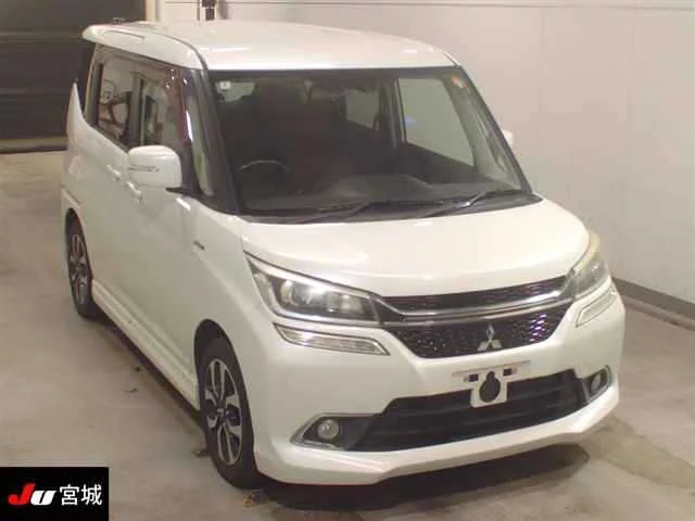 Mitsubishi Delica D:2  с аукциона в Японии