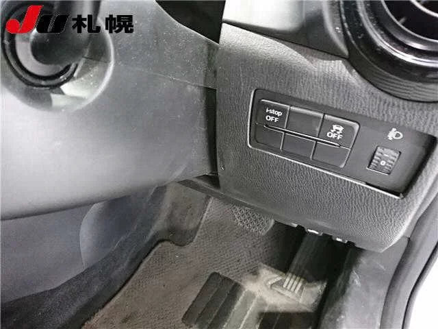 Mazda Demio  с аукциона в Японии