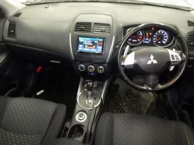 MITSUBISHI RVR