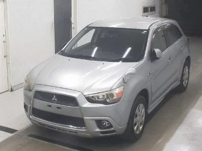 MITSUBISHI RVR