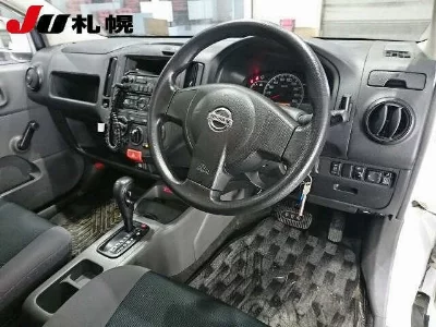 NISSAN AD VAN