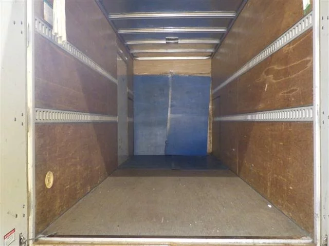 Isuzu Elf  с аукциона в Японии