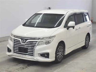NISSAN ELGRAND