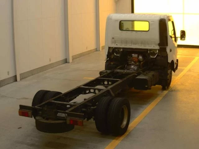 Toyota Dyna  с аукциона в Японии