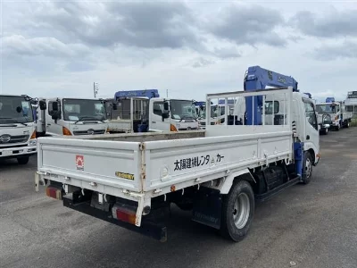 Hino DUTRO