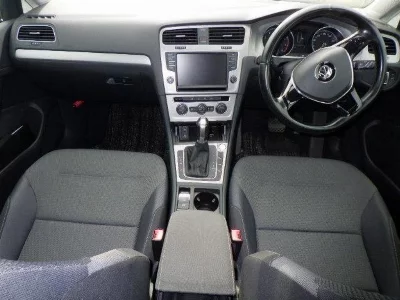 VOLKSWAGEN GOLF VARIANT