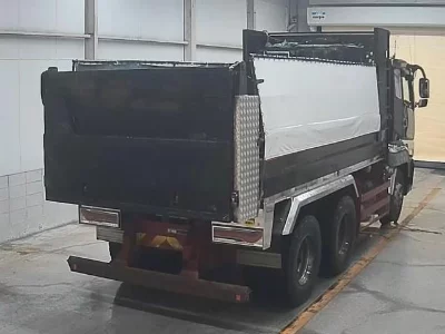 MITSUBISHI FUSO