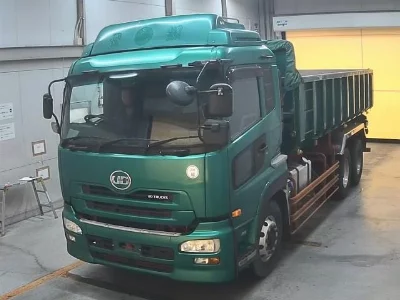 NISSAN UD