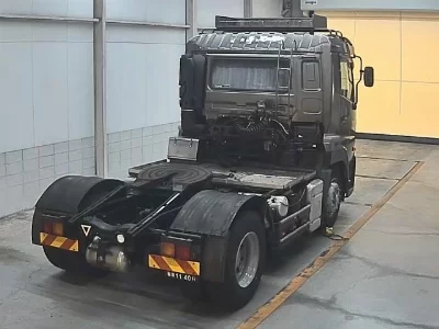 NISSAN UD
