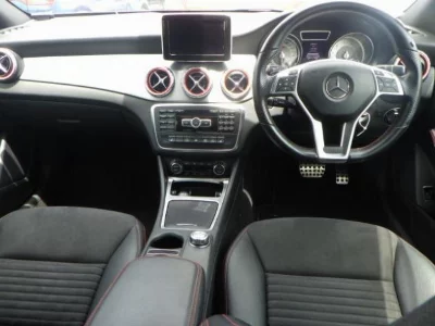 MERCEDES BENZ GLA
