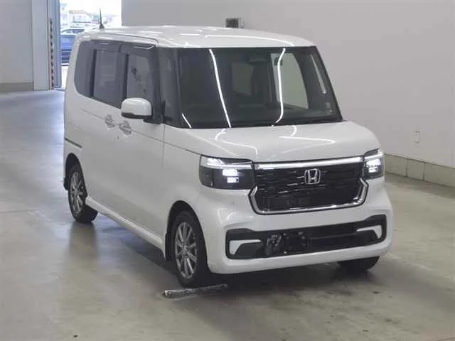Honda N BOX CUSTOM  с аукциона в Японии