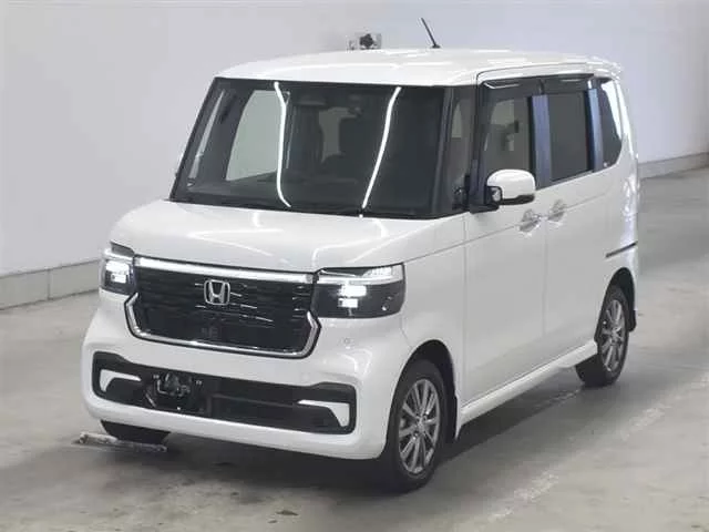 Honda N BOX CUSTOM  с аукциона в Японии