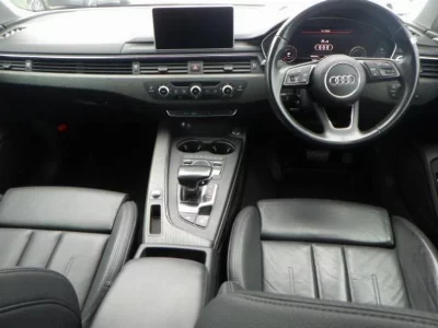 AUDI A4 AVANTE