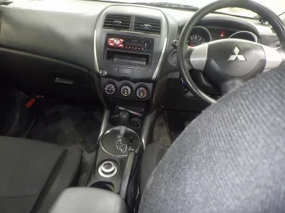 MITSUBISHI RVR