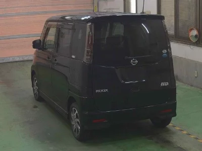 NISSAN ROOX