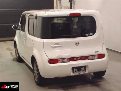 NISSAN CUBE