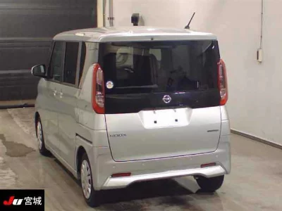 NISSAN ROOX