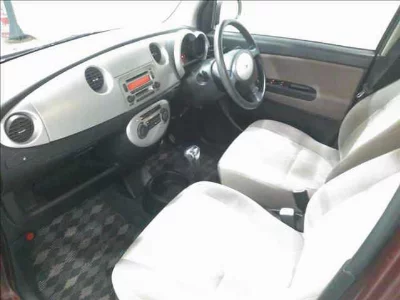 Daihatsu Mira Gino