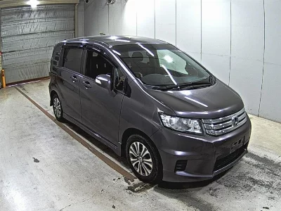 Honda Freed Spike