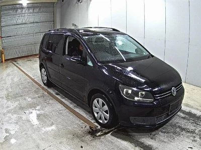 VOLKSWAGEN GOLF TOURAN