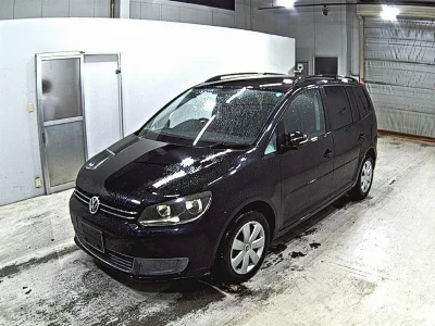 VOLKSWAGEN GOLF TOURAN