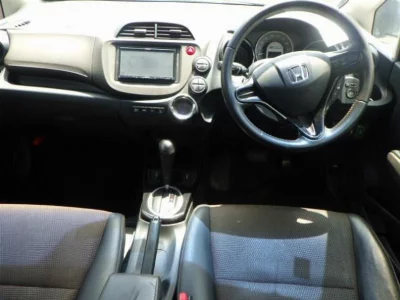 Honda FIT SHUTTLE HYBRID