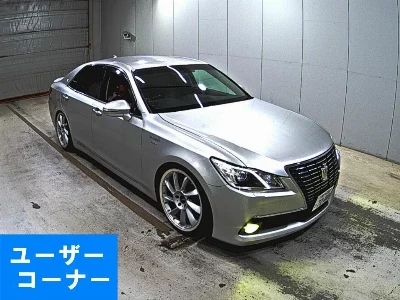 Toyota CROWN HYBRID