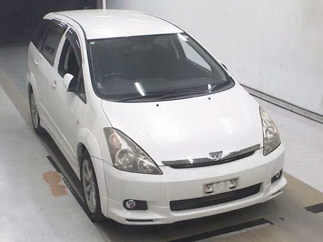 Toyota Wish  с аукциона в Японии