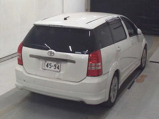 Toyota Wish  с аукциона в Японии