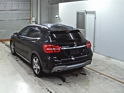 MERCEDES BENZ GLA