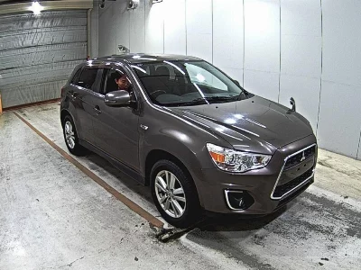 MITSUBISHI RVR