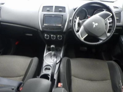 MITSUBISHI RVR